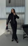 Стильный женский замшевый костюм черного цвета